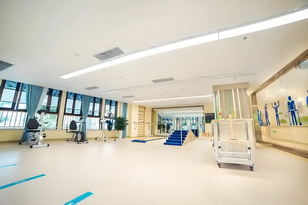 深圳办入户要哪些材料_电影《南京照相馆》票房破4亿 目资地区完项执行项目金后